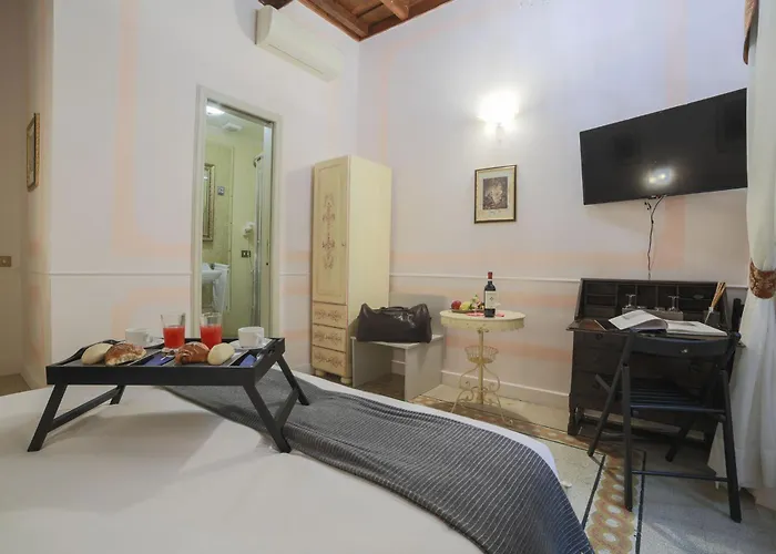 La Maison Dell'orologio Bed & Breakfast 4*